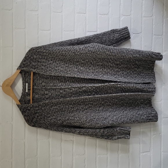 American Eagle Outfitters Sweaters - American Eagle cardigan